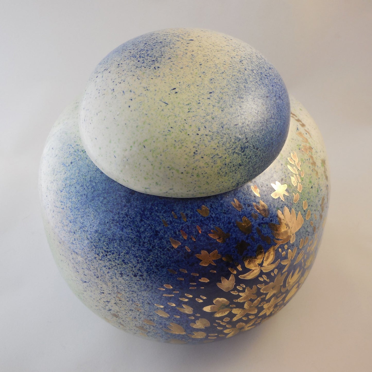 Uniikkiuurna, "Kesäniitty"